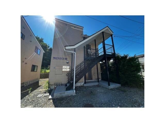 ラビハウス10の物件外観写真