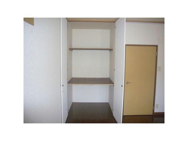 パレス西下台の物件内観写真