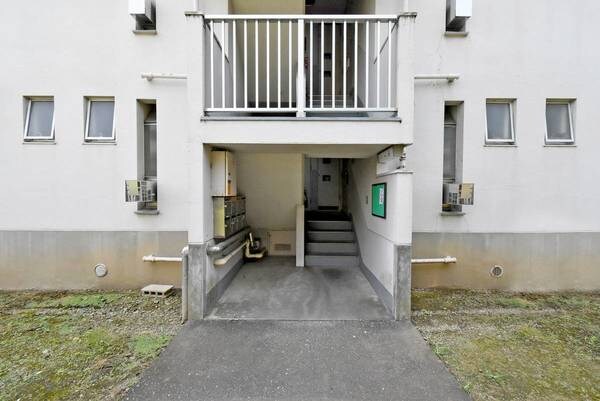 ビレッジハウス足利福居1号棟の物件外観写真