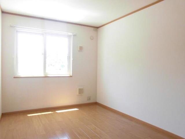 ツインコートＡの物件内観写真