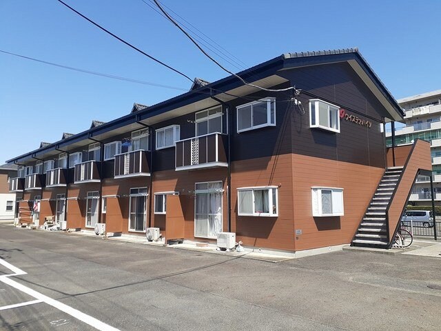 ウィスティアハイツの物件外観写真