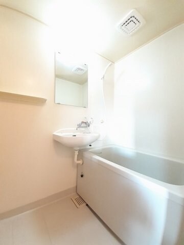 カーサ八幡林の物件内観写真