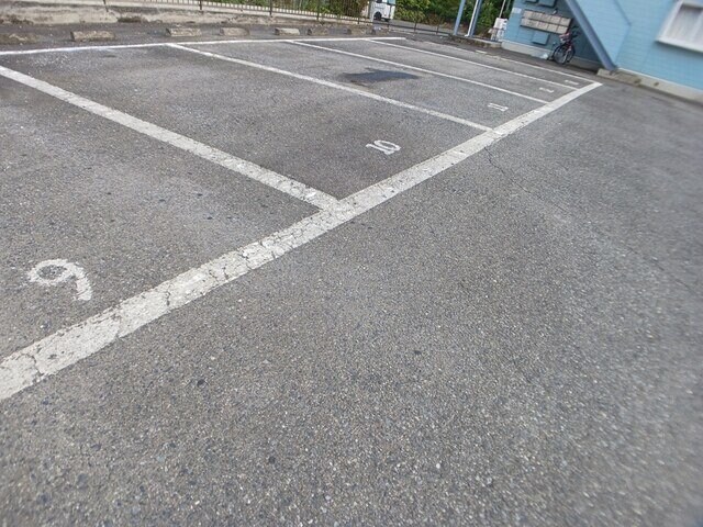 カーサ八幡林の物件外観写真