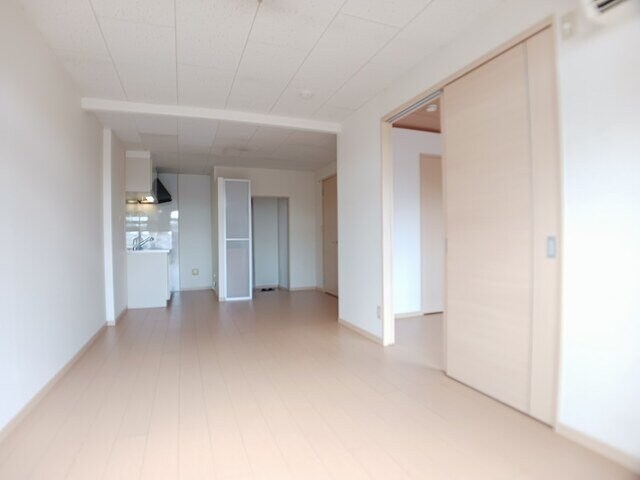 カーサ八幡林の物件内観写真