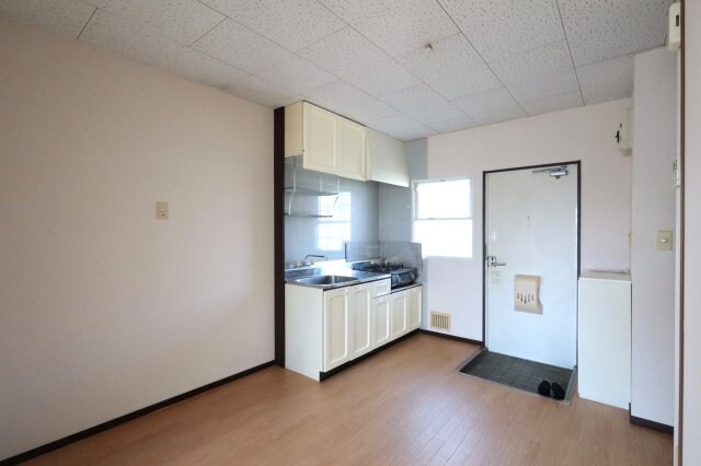 ピースフルハイツ須藤の物件内観写真