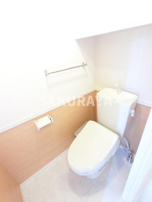 マロニエジャルダン Ｂの物件内観写真