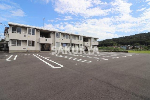 ホワイトコーポの物件外観写真