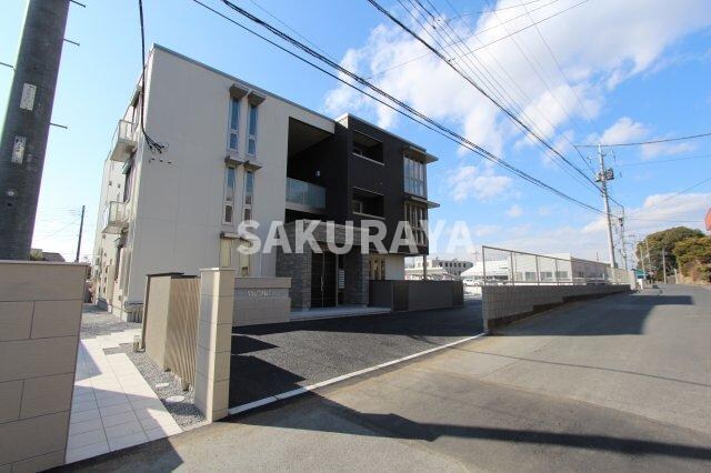 シャーメゾン山川の物件外観写真