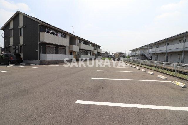 グローラの物件外観写真