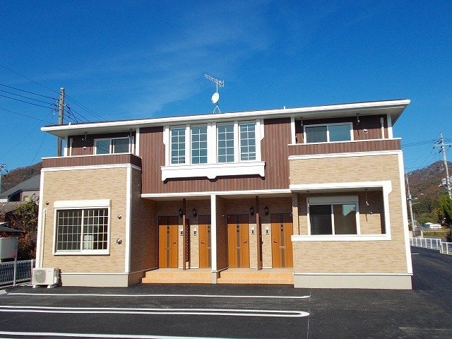 フローレスＡの物件外観写真