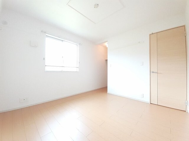 フローレスＡの物件内観写真