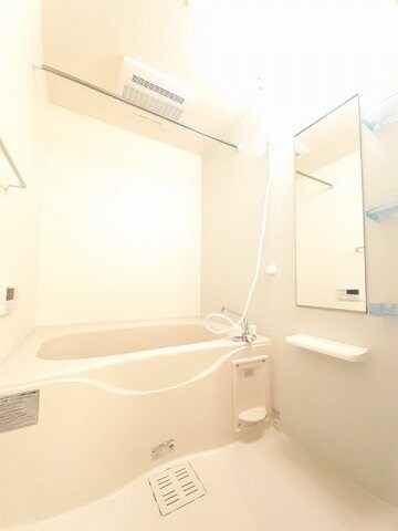 フローレスＡの物件内観写真