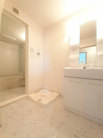 フローレスＡの物件内観写真