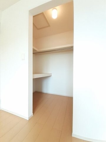 フローレスＡの物件内観写真