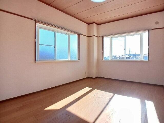 ウィステリアヒルの物件内観写真