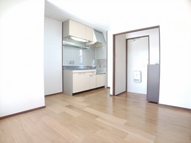 ウィステリアヒルの物件内観写真