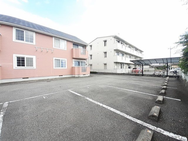 ヴィラ・ガーデンの物件外観写真