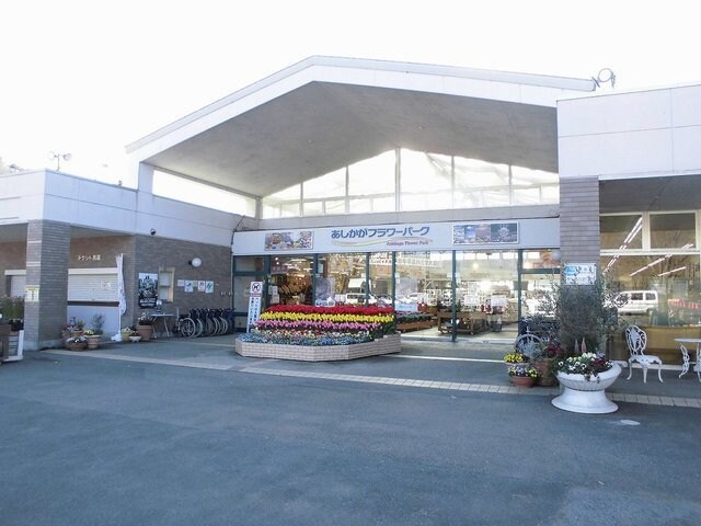 フローレスＢの物件外観写真