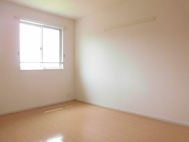 フローレスＢの物件内観写真