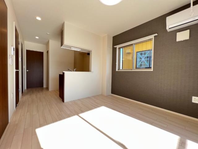 ルミナスＡの物件内観写真