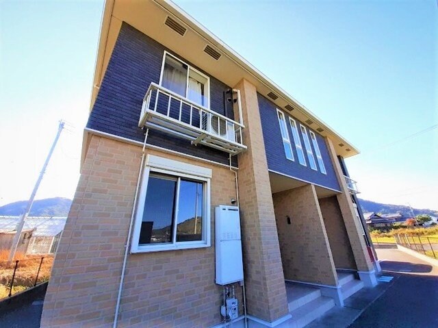 アセット詫間の物件外観写真