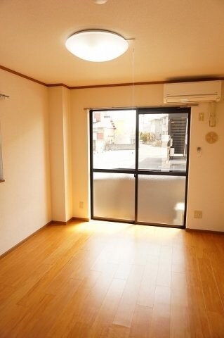 エム・ビューラー　Ｂの物件内観写真