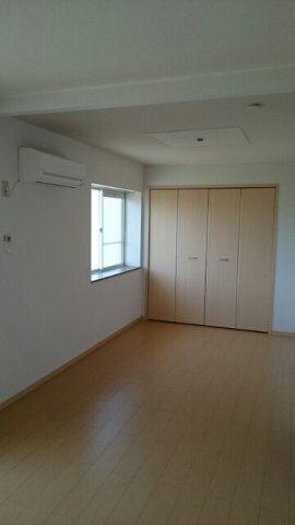 ニューエルディムマナベＢの物件内観写真