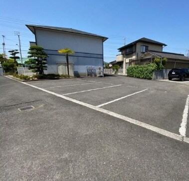 サンライフ川西の物件外観写真