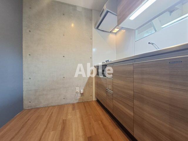 コリドール中央の物件内観写真