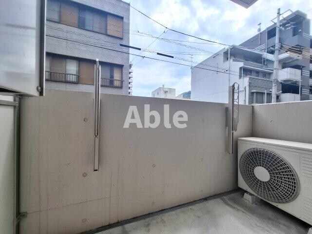 コリドール中央の物件内観写真