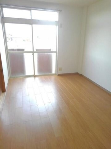 シュープ三条の物件内観写真