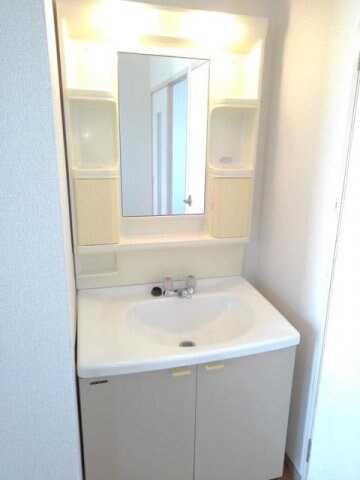 シュープ三条の物件内観写真