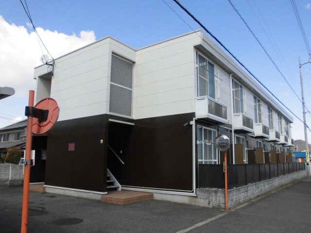 レオパレスＣｏｚｙ　ｃｏｕｒｔの物件外観写真