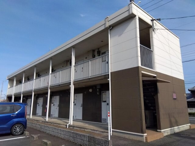 レオパレスＣｏｚｙ　ｃｏｕｒｔの物件外観写真