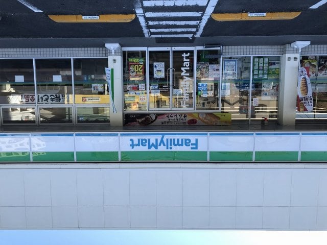 レオパレスＣｏｚｙ　ｃｏｕｒｔの物件外観写真