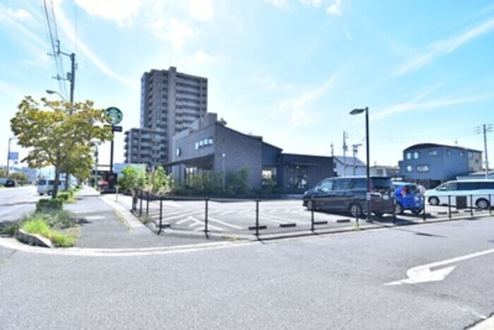 セレノアールBの物件外観写真