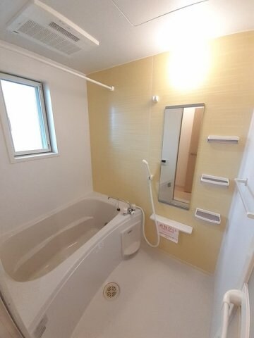 ラメゾン　ドゥ　カンパーニュＢの物件内観写真