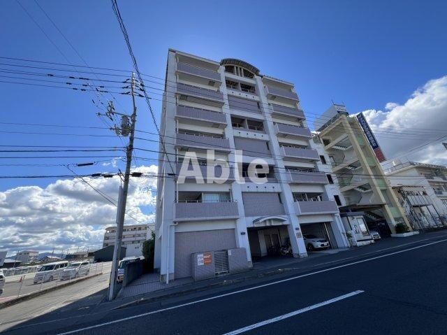 キュービックパレスの物件外観写真