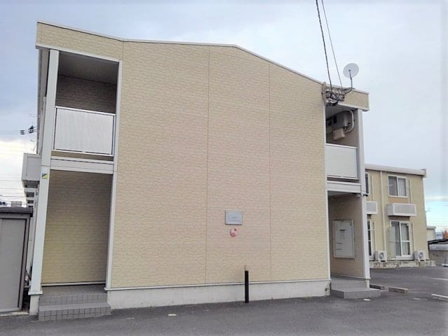 レオパレスアークの物件外観写真