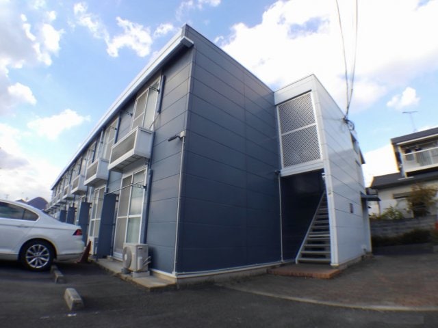 レオパレスＭＡＤＯＫＡの物件外観写真