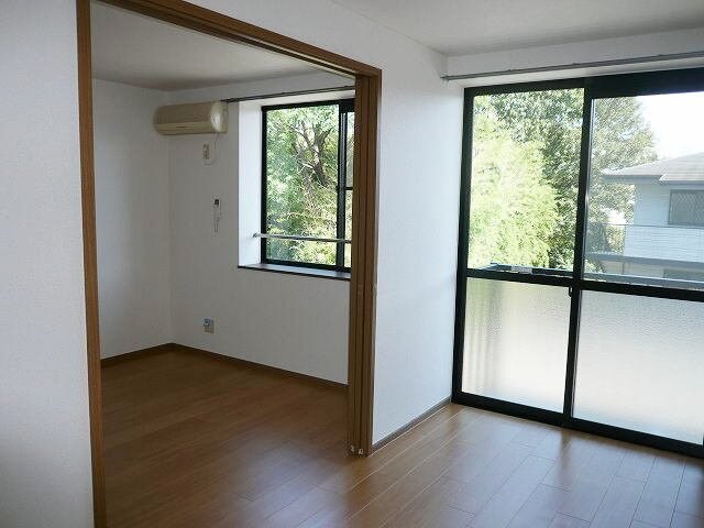 グレープガーデンＡの物件内観写真