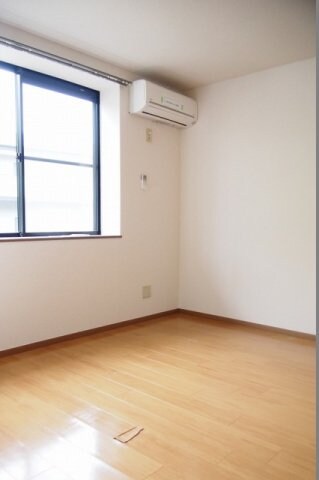 グレープガーデンＡの物件内観写真