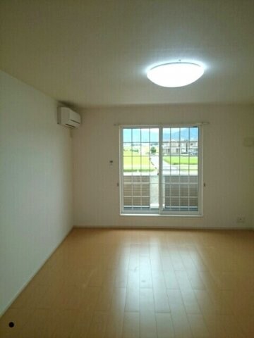 リジエール　タンドルＡの物件内観写真