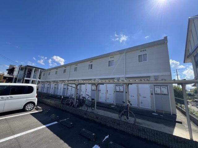 レオパレスブランの物件外観写真