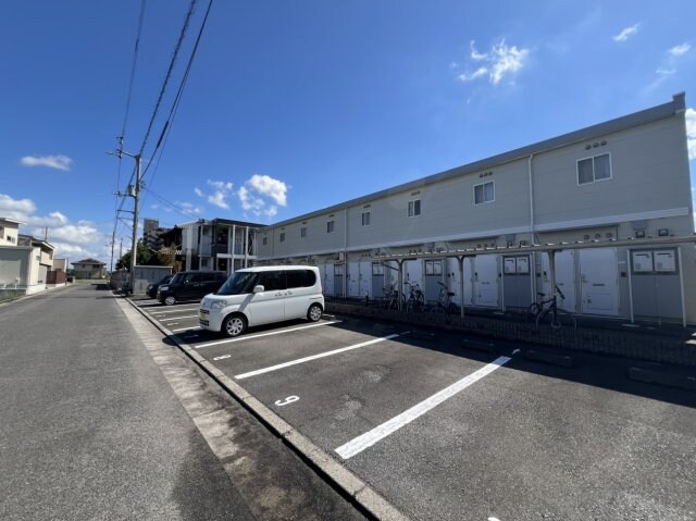 レオパレスブランの物件外観写真