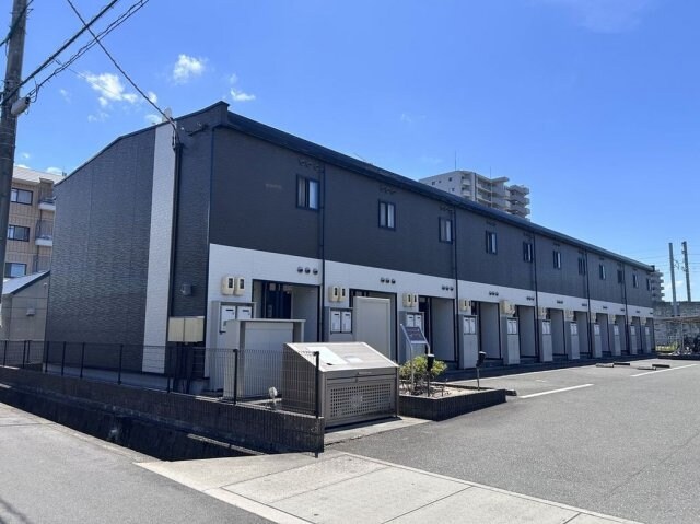 レオパレスサルウェイ三条の物件外観写真