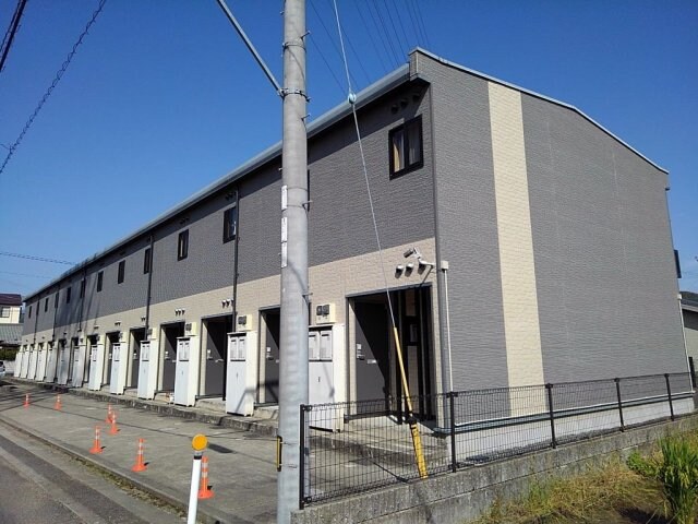 レオパレスソレアード国分寺の物件外観写真