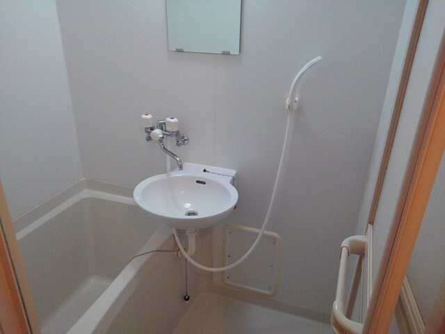 レオパレスサルウェイ三条の物件内観写真