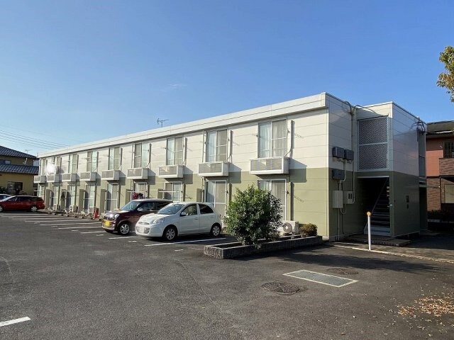 レオパレスＡＭＯＲＥの物件外観写真