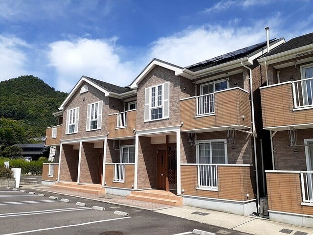 ウエストヒルズＡの物件外観写真